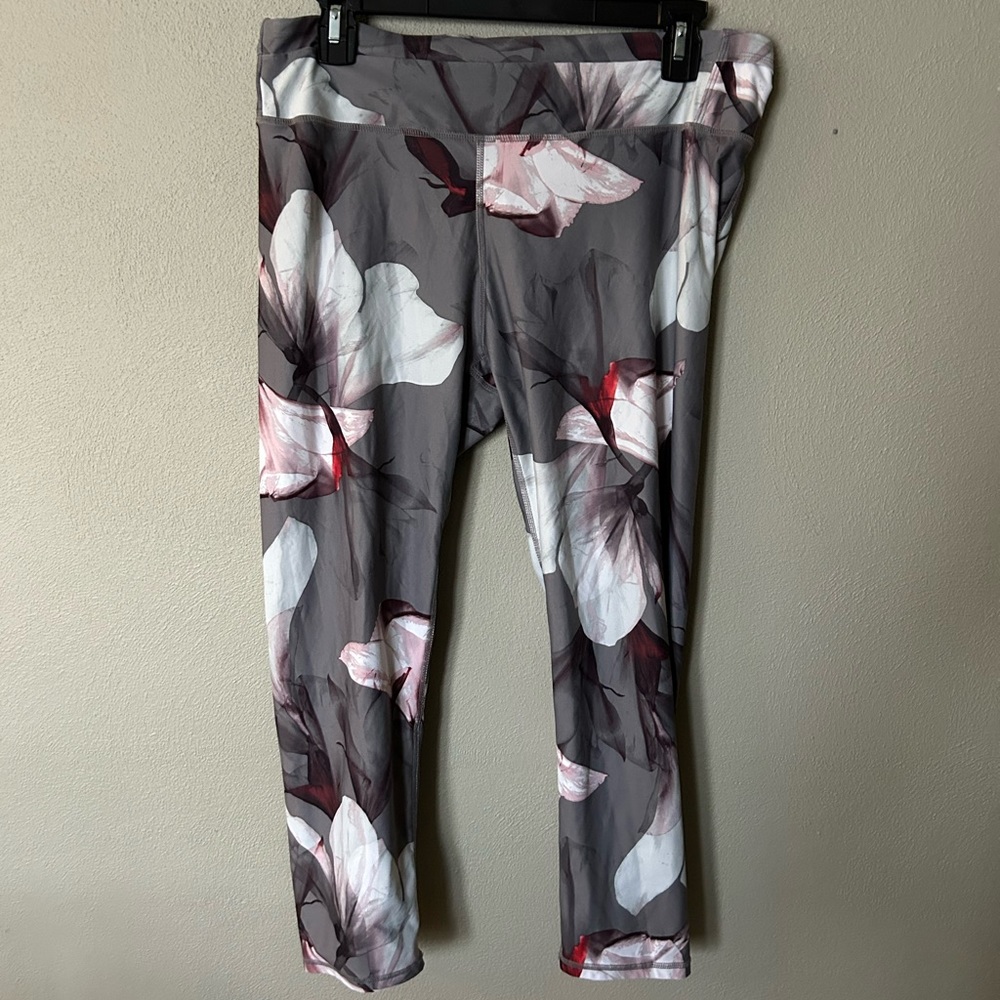Fabletics Capris size L